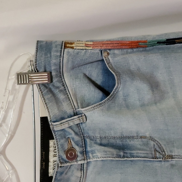 Knox Rose Woman's Mid-Rise Embroidered Ankle Skinny Jeans - Picture 12 of 13